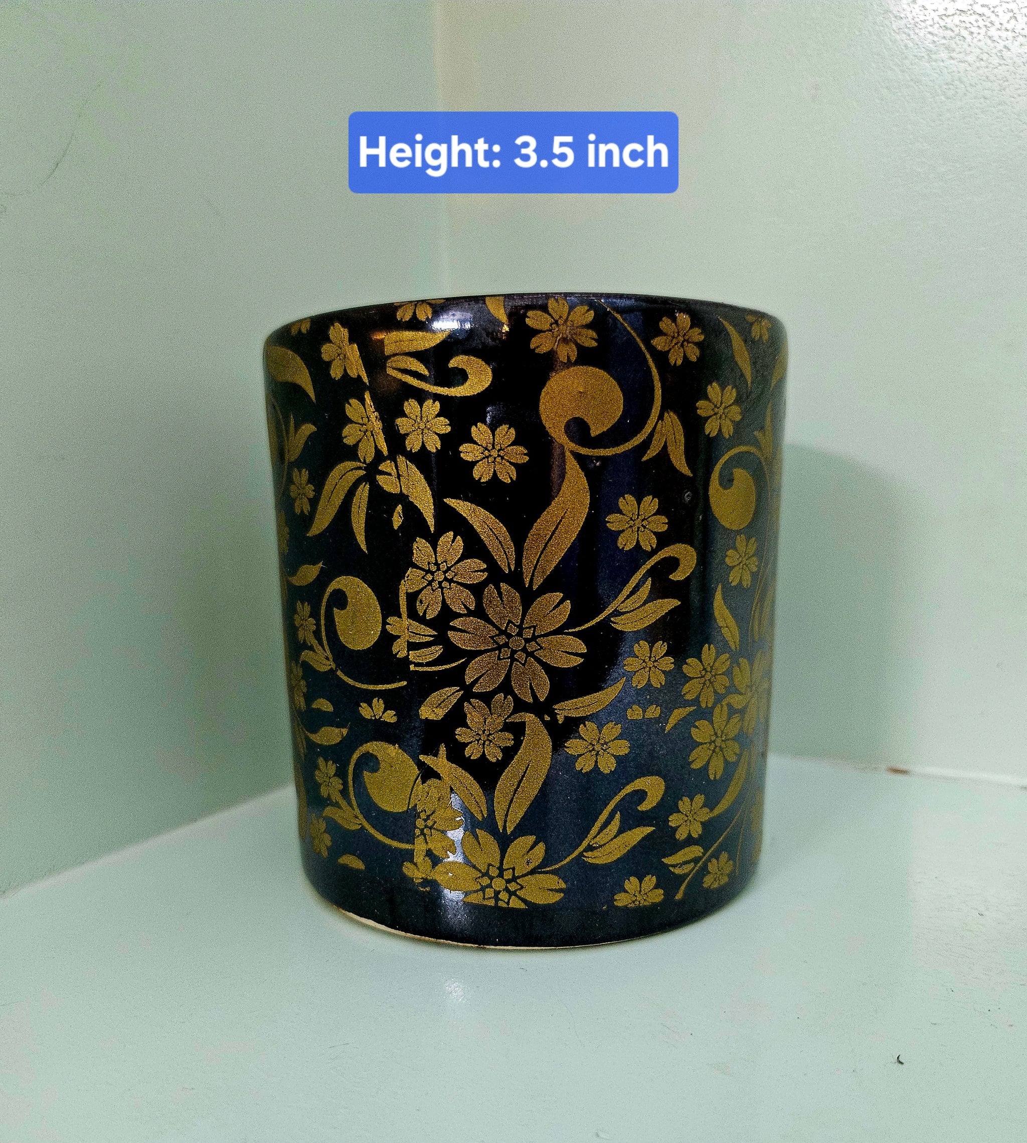 Black Golden Pot